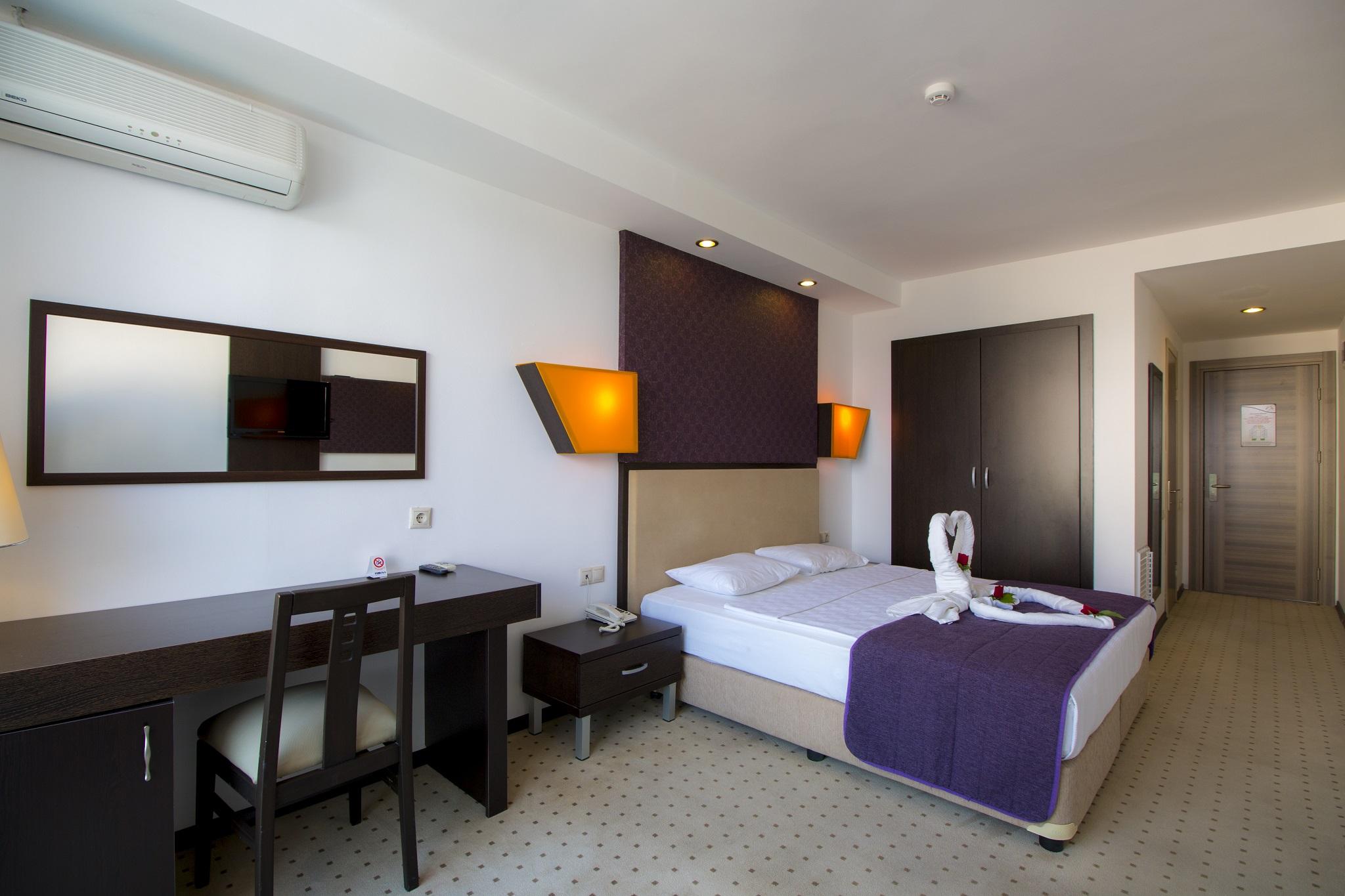 Munamar Beach Residence (Adults Only) Ичмелер Экстерьер фото