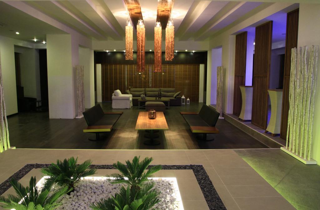 Munamar Beach Residence (Adults Only) Ичмелер Интерьер фото